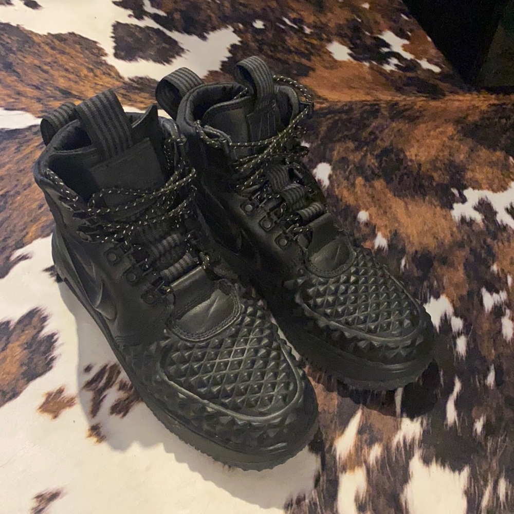 Nike Duck boots